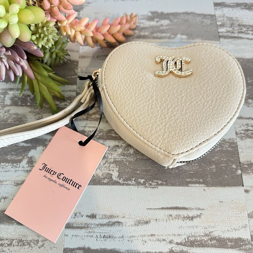 NWT Juicy Couture No Rules Zip Around Heart Wristlet Logo Charm Cream Ivory‎
